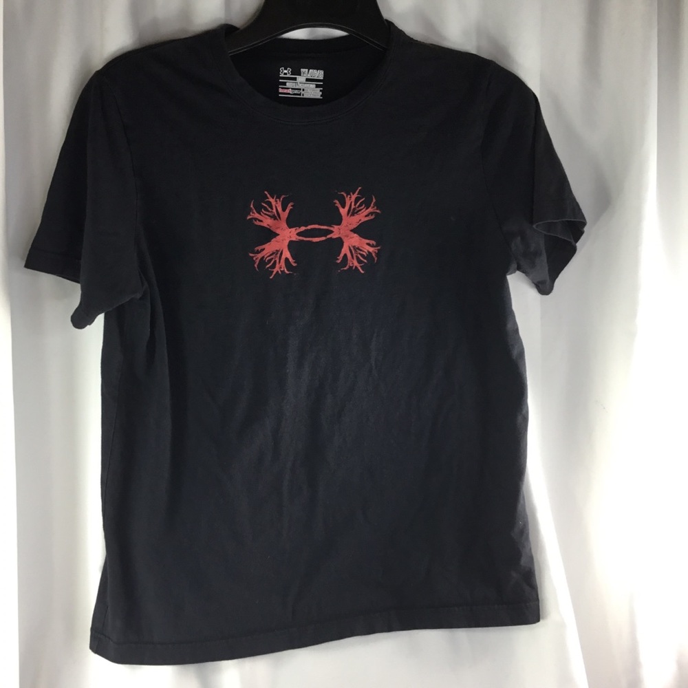 Under Armour youth XL BLACK Tshirt